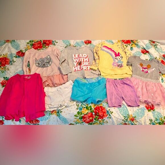 Toddler size 2T play clothes LOT - Picture 1 of 8